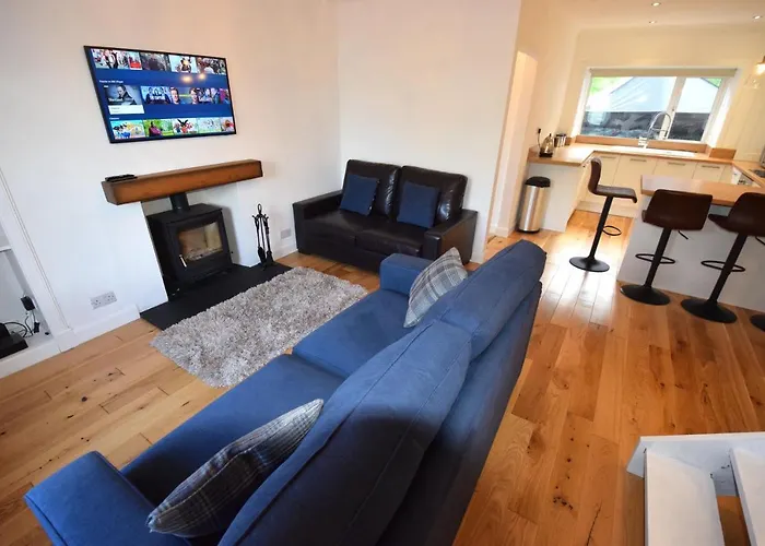 1 Planetree Cottage - Loch View