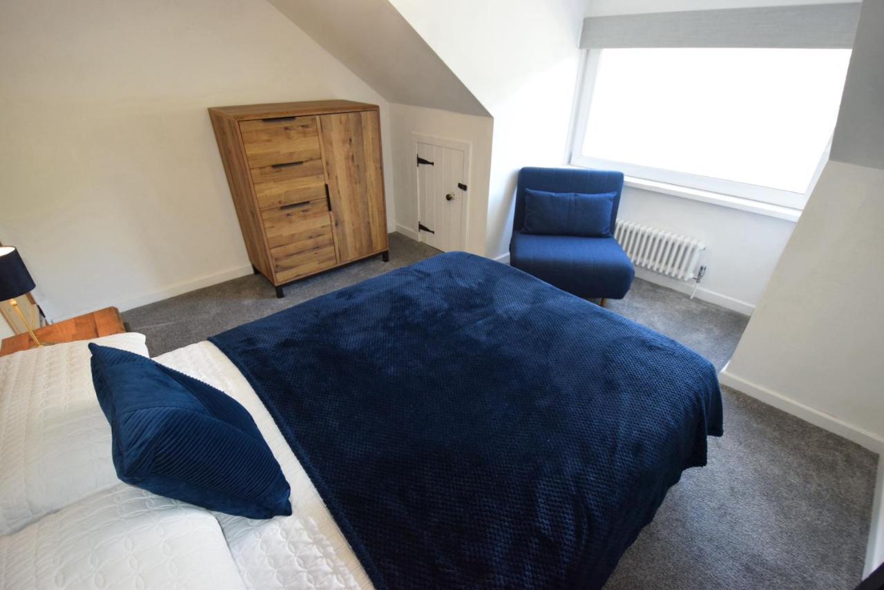 1 Planetree - Loch View